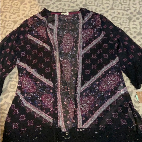 Crochet trim kimono - Picture 1 of 6